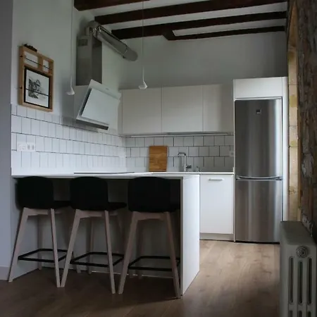 Апартаменты Eguzkilorea *